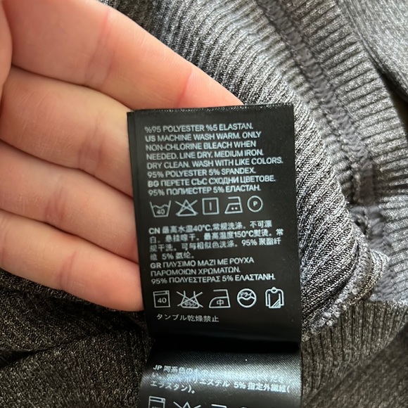 H&M crop top - Picture 4 of 4